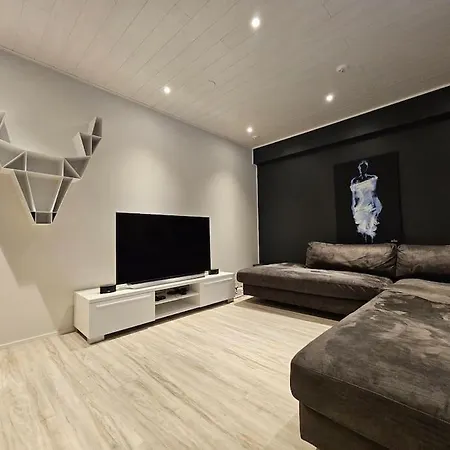 Lapland Lumina On Kuukkelintie Daire Rovaniemi